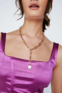 New Star Detail Chain Link Necklace 9 New Star Detail Chain Link Necklace -Christmas Sales womens gold star detail chain link necklace 3