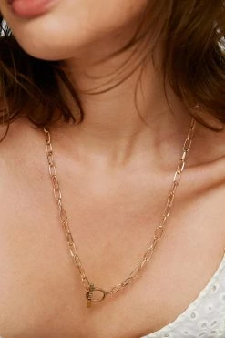 Necklaces T-Bar Chain Necklace