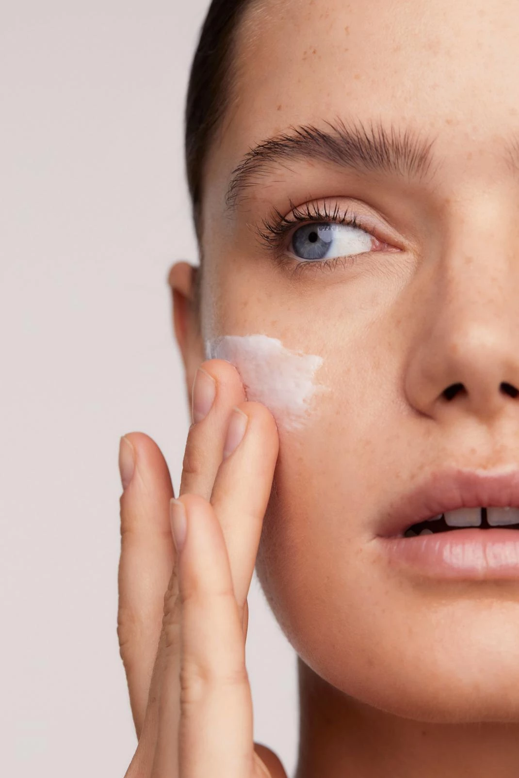 Nasty Gal Beauty Beauty Face Base 2-in-1 Cream 3 Nasty Gal Beauty Beauty Face Base 2-in-1 Cream - Image 2